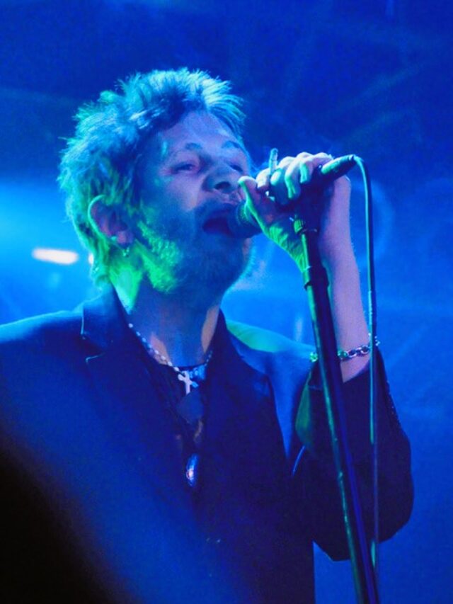 10 Must-Know Facts About Shane MacGowan